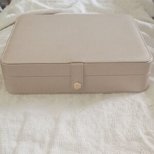 Jewelry Travel Case - Beige Faux Leather Jewelry Organizer
